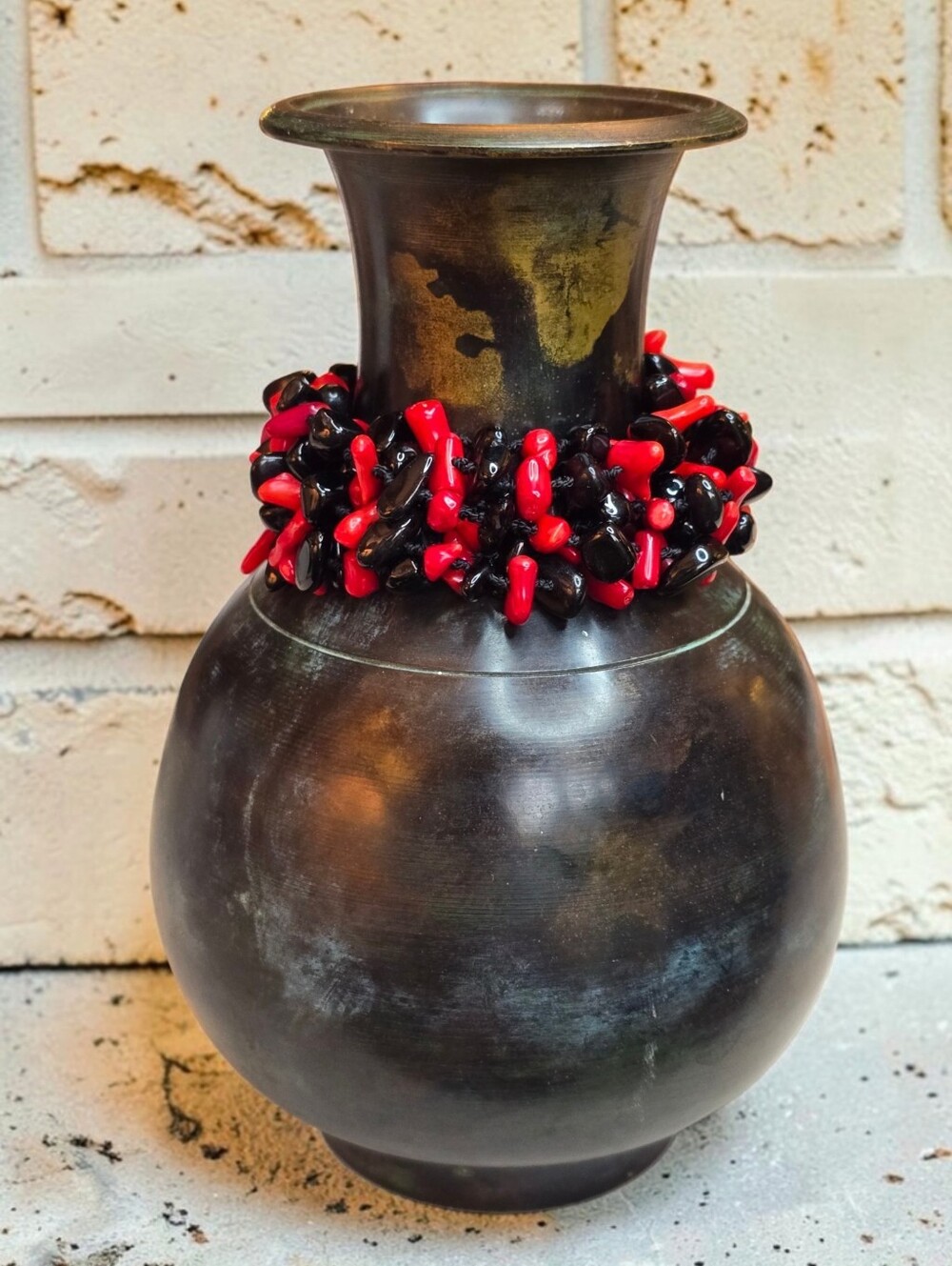Sajen Vintage Multi-Strand Coral And Onyx Beaded Bracelet